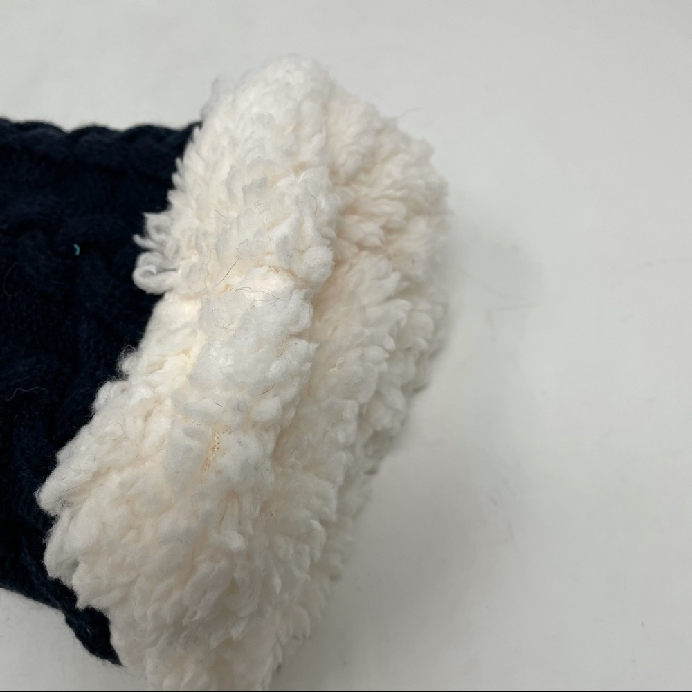 NWT LUTHER PIKE SEATTLE Slipper Socks Non-Slip Grippers - Picture 3 of 5